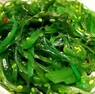  裙帶菜怎么做好吃視頻，裙帶菜做法視頻